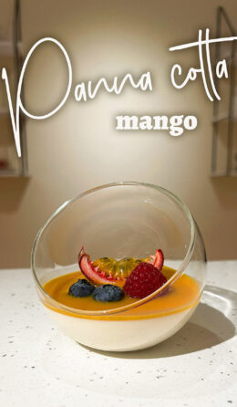 Panna cotta mango