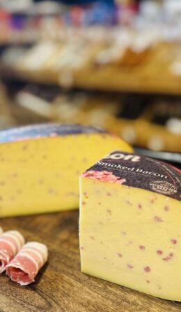 Syr Basiron Smoked Bacon s údenou slaninkou - kravský